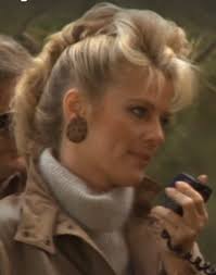 Banana clips and big bangs fad in 1985