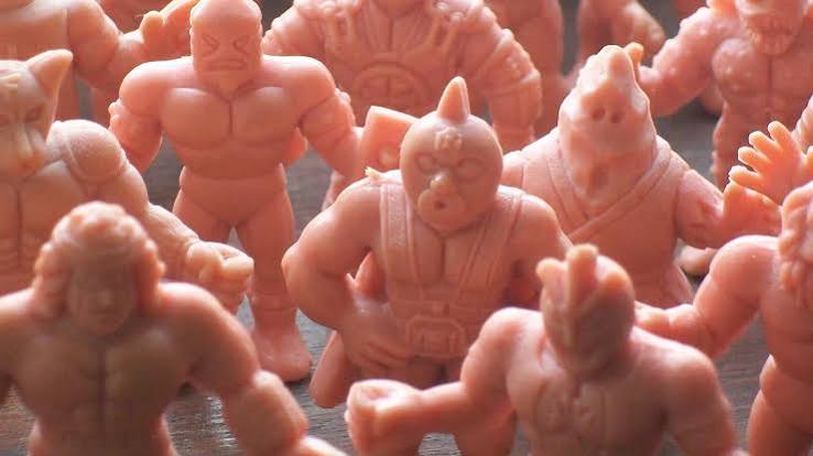 M.U.S.C.L.E. forgotten 80s mini figure toys