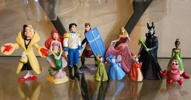 90s Disney movie toy tie-ins and plush toys