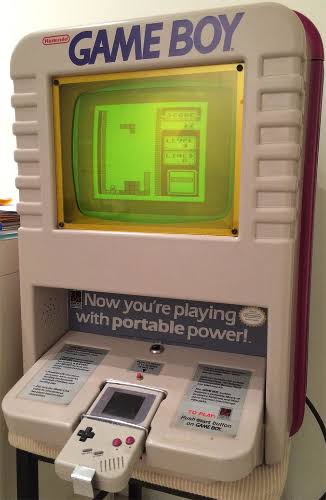 90s video game demo station in a toy store