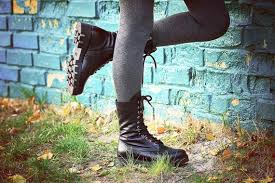90s grunge combat boots