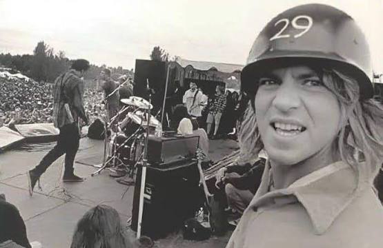 Pearl Jam versus Ticketmaster 90s rock industry battle image