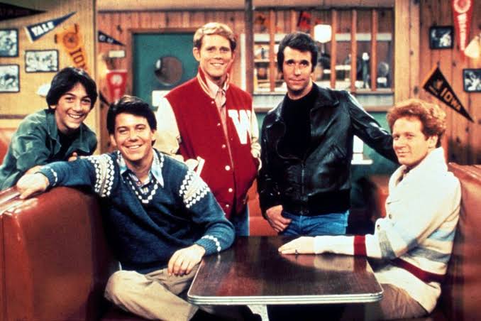 Happy Days cast gathered together at Arnold's diner