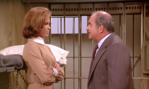 Mary Richards confronting the consequences of protecting a confidential news source