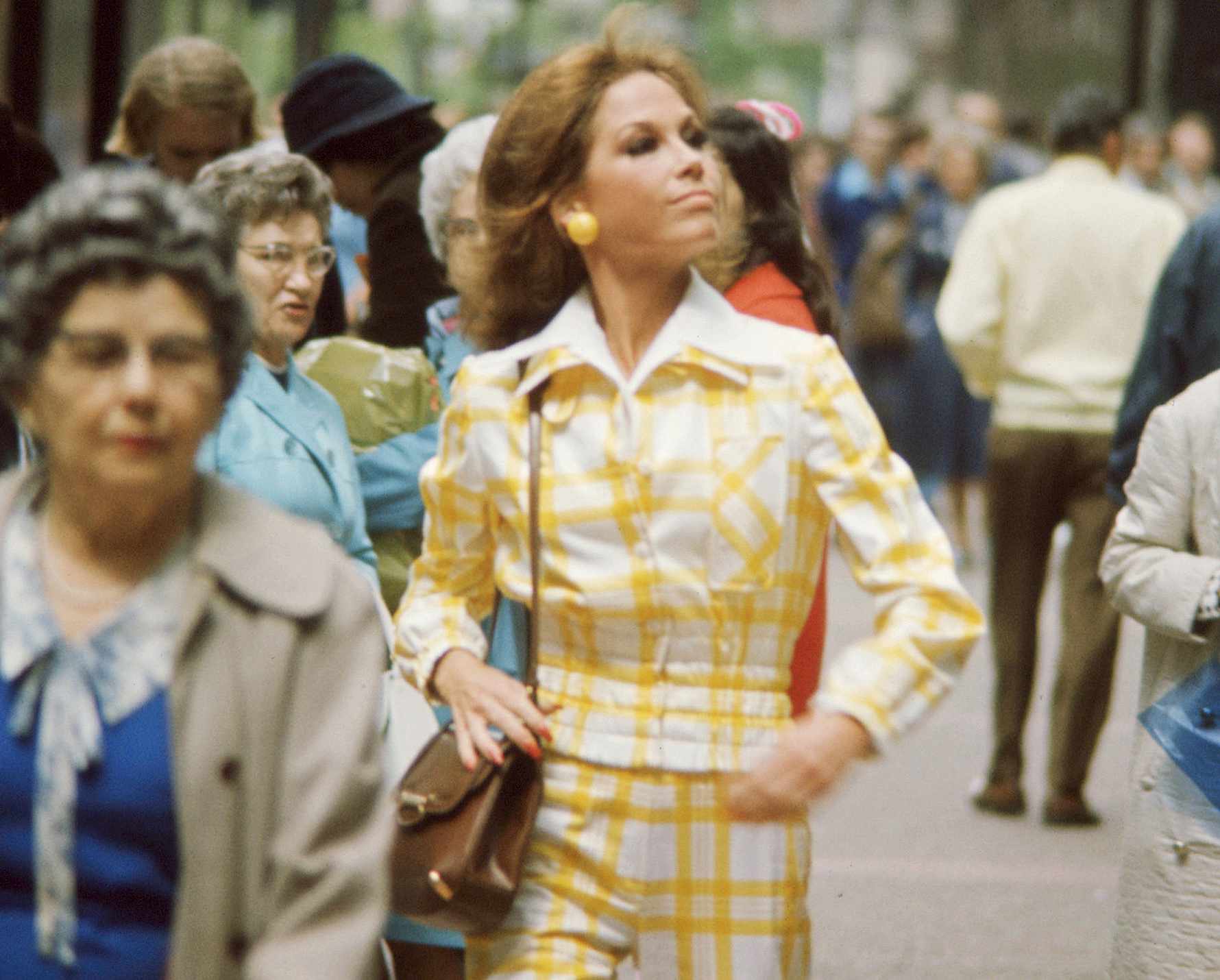 Mary Richards walking through Minneapolis during the opening credits