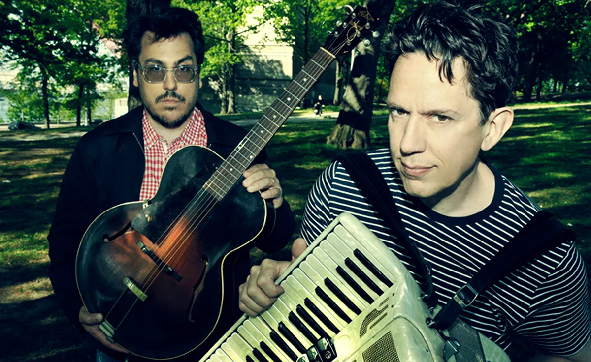 They Might Be Giants and brainy oddball alternative pop