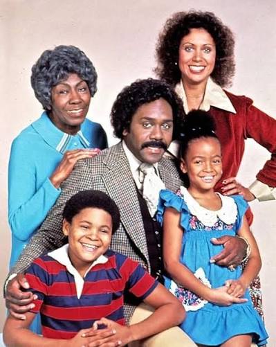 Demond Wilson with the cast of Baby, I’m Back