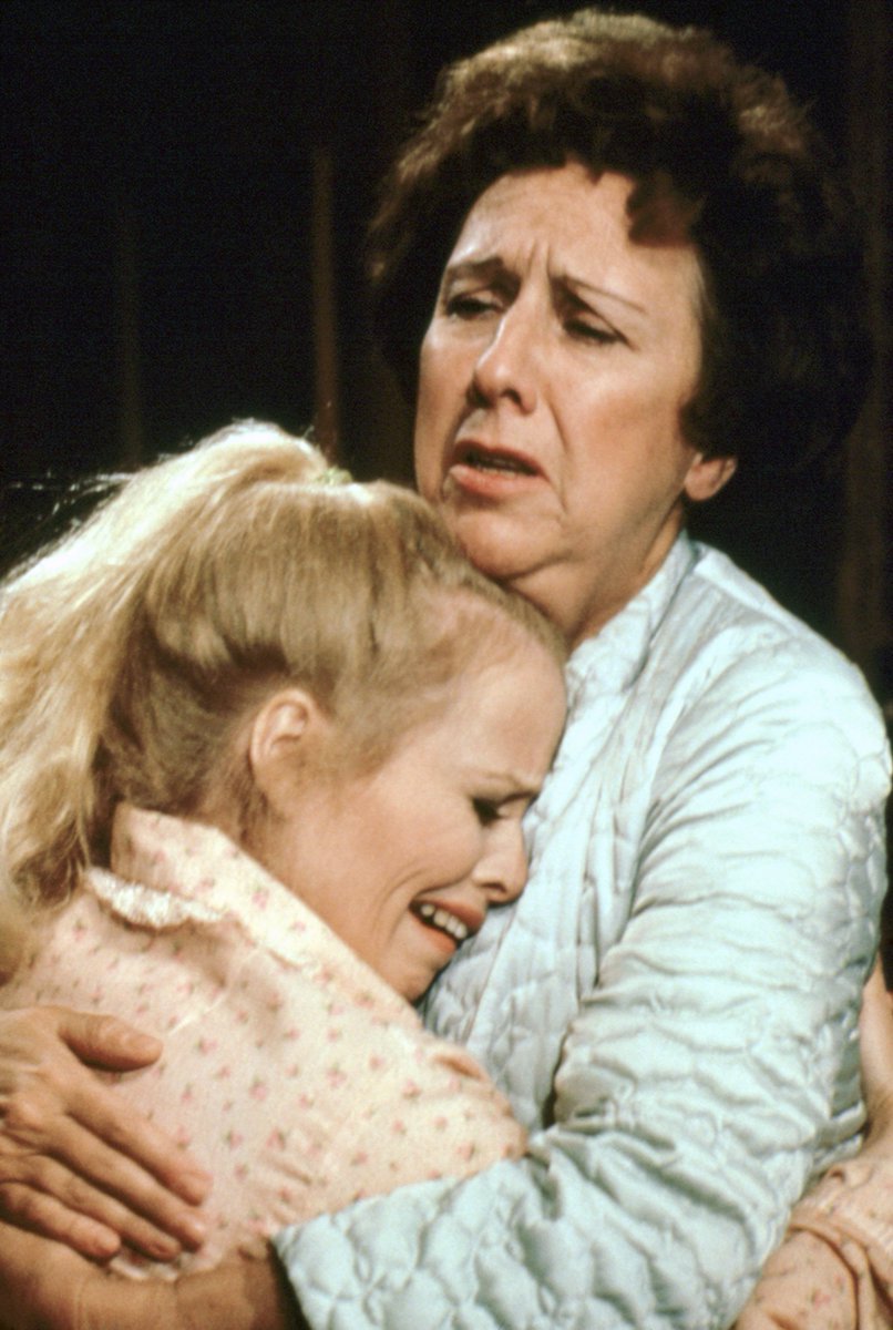 Edith Bunker and Gloria Stivic together