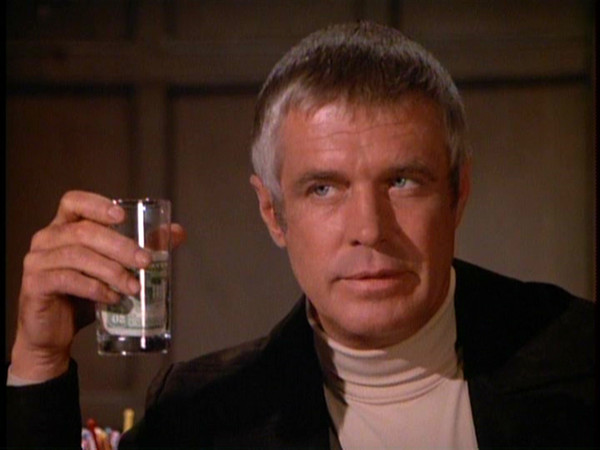 George Peppard as insurance investigator Thomas Banacek