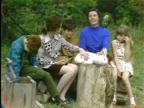 Hodgepodge Lodge nature and science television series