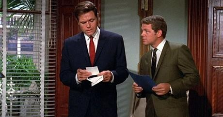 Jack Lord as Steve McGarrett with Danno in Hawaii Five-O