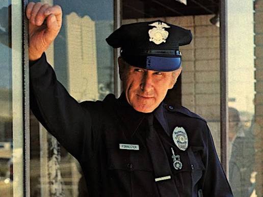 Lloyd Bridges as patrol officer Joe Forrester