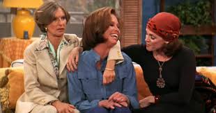 Mary Richards with Rhoda Morgenstern and Phyllis Lindstrom
