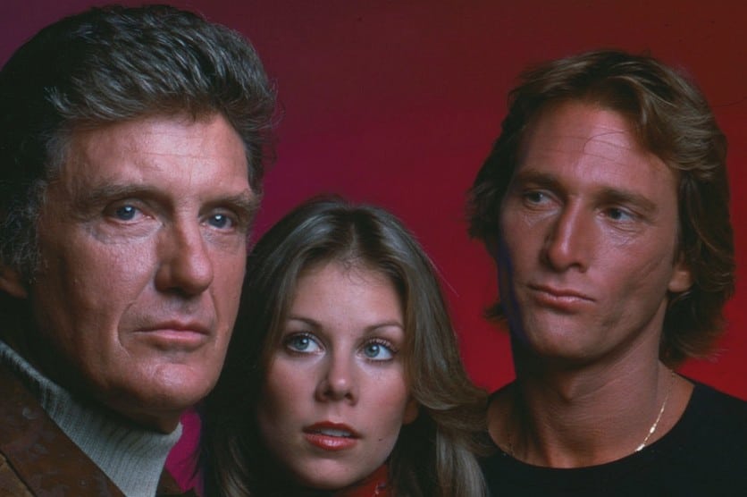 Robert Stack with the police task force team in Most Wanted