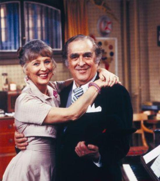 Phil Foster, Betty Garrett and Eddie Mekka as Frank, Edna and Carmine on Laverne and Shirley