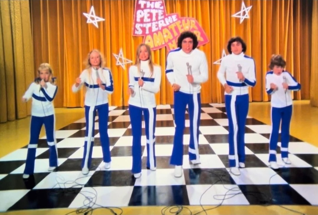 The Silver Platters performing on The Brady Bunch