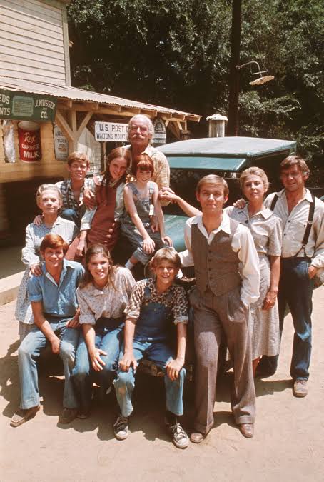 Complete Walton family on Walton’s Mountain
