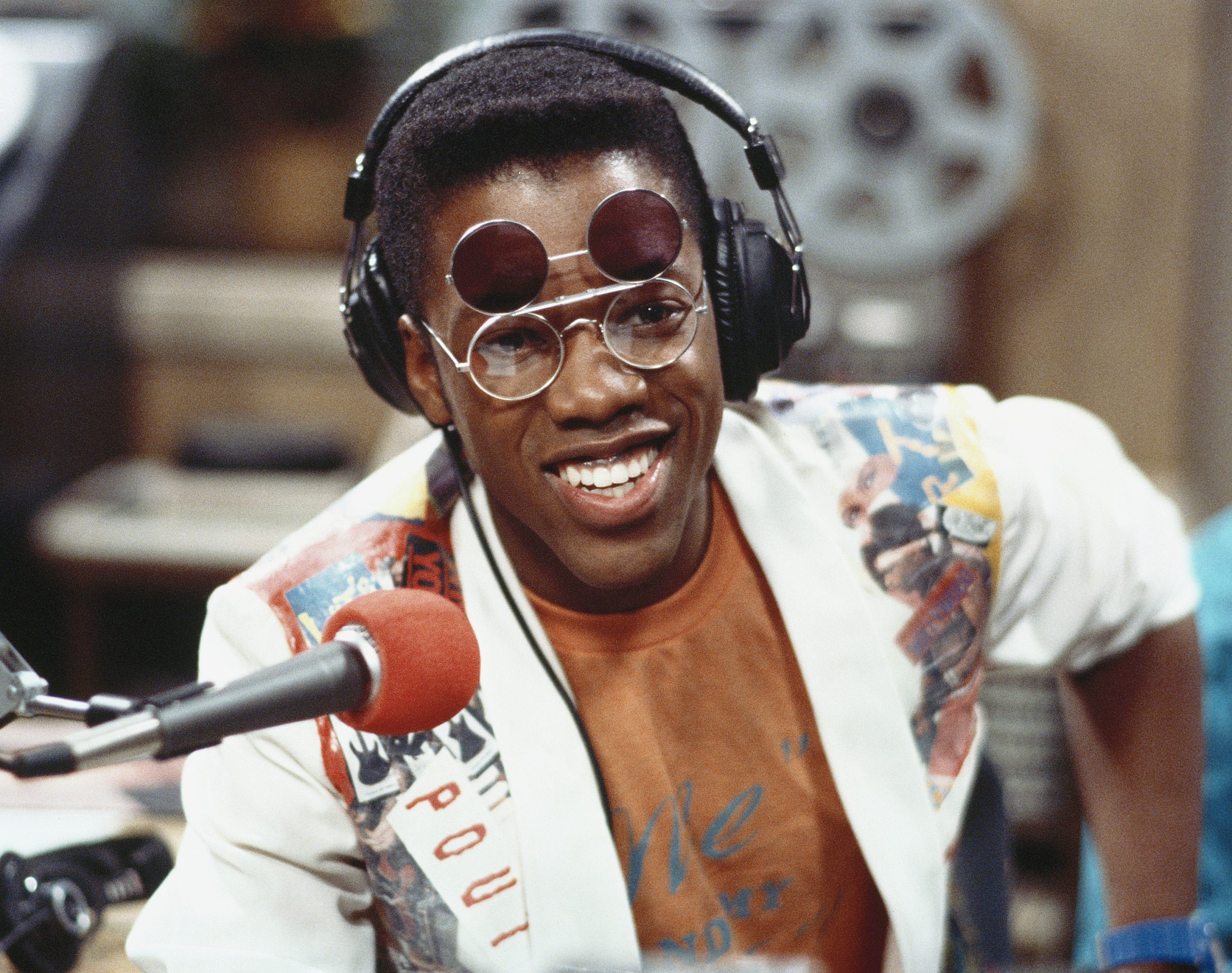 Kadeem Hardison as Dwayne Wayne wearing his flip-up glasses on A Different World